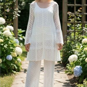 Elegant White Lace Pantsuit